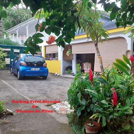 Terrasse Du Piton Bed & Breakfast Deshaies Ngoại thất bức ảnh